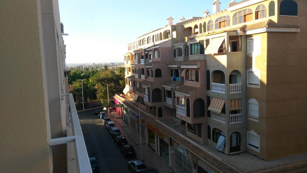 Daniela Apartament Torrevieja Esterno foto