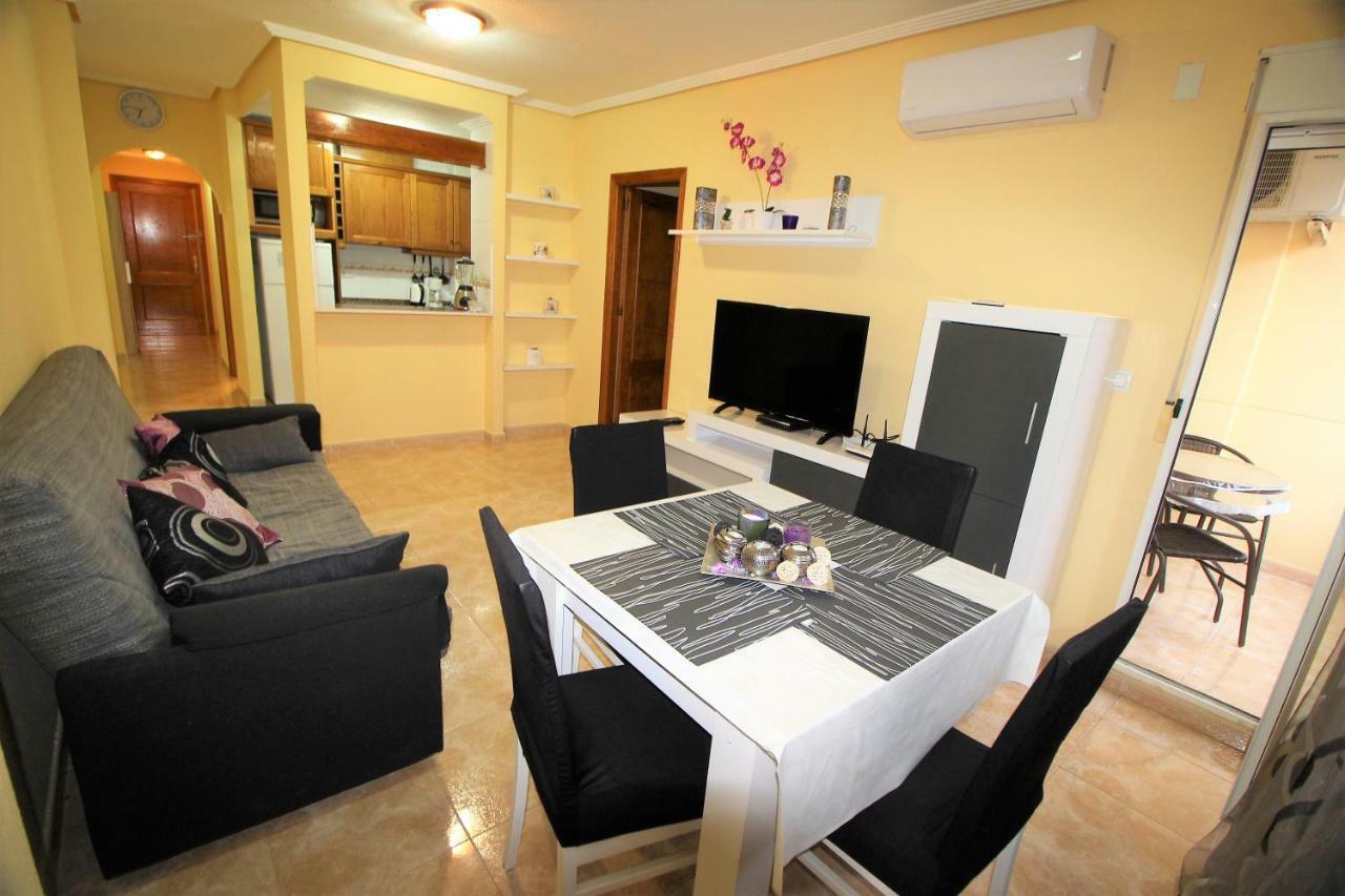 Daniela Apartament Torrevieja Esterno foto