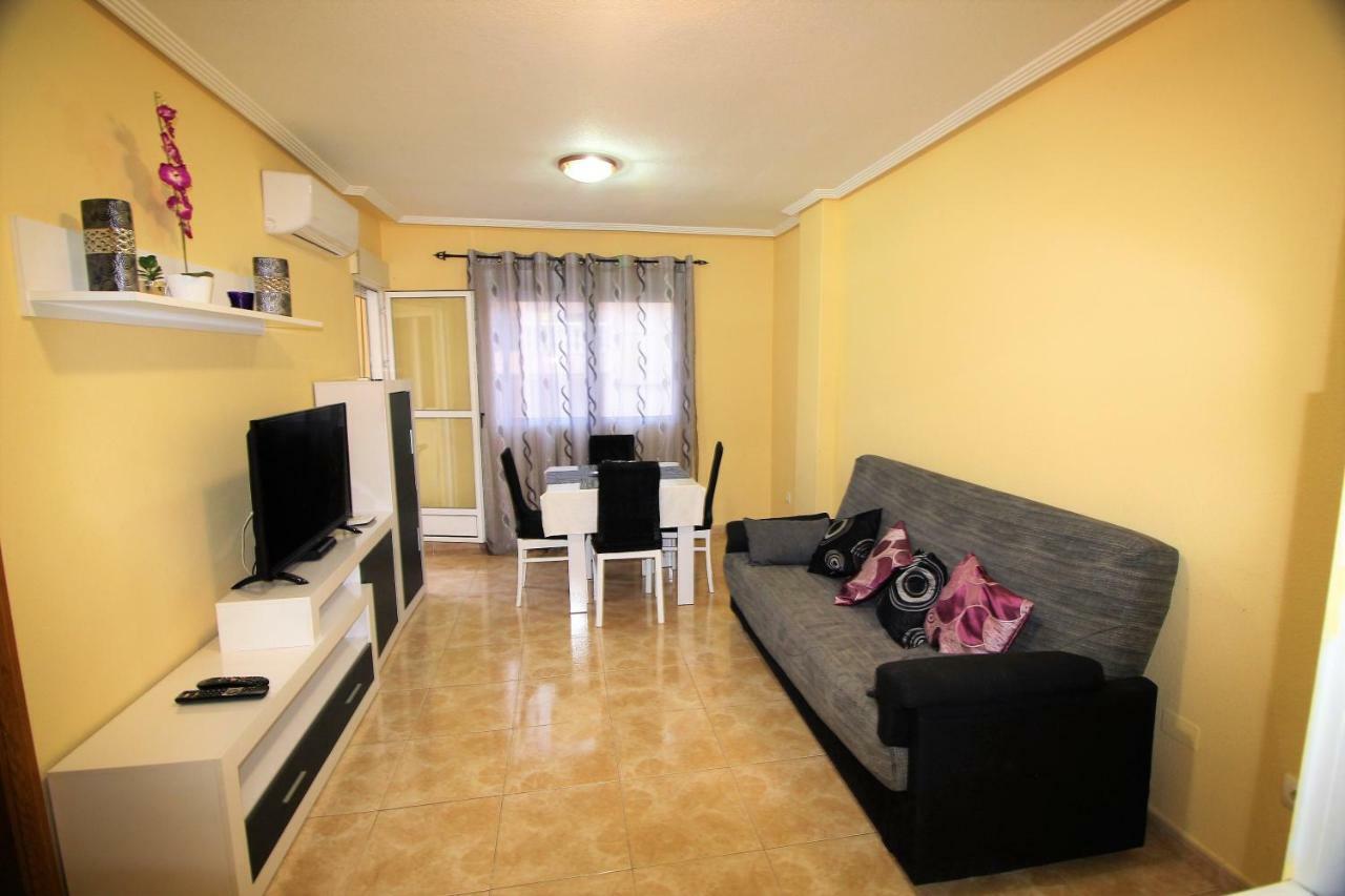 Daniela Apartament Torrevieja Esterno foto